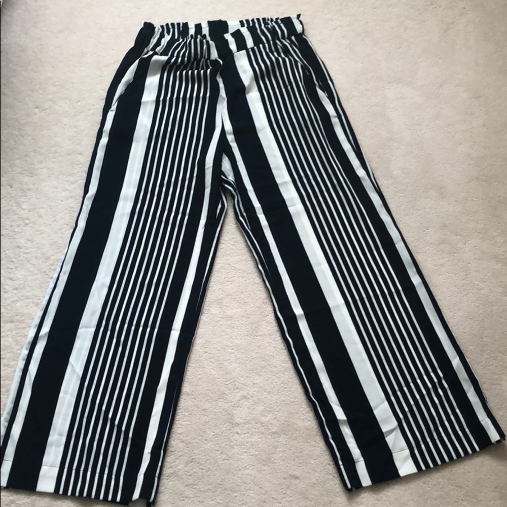 Black and white stripped beach pant - Us size 10